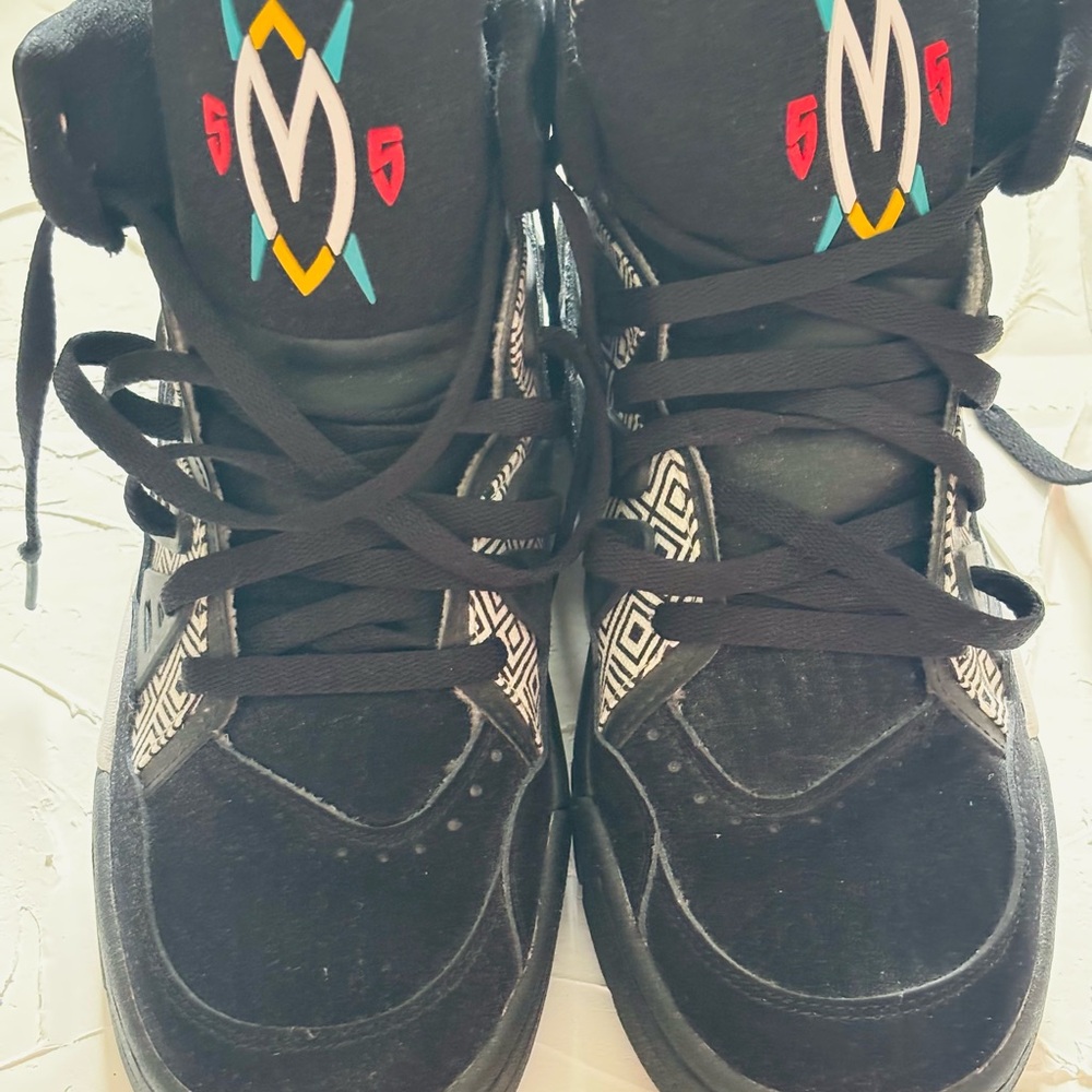Mutombo’s Adidas Geometric Patterned Fabric